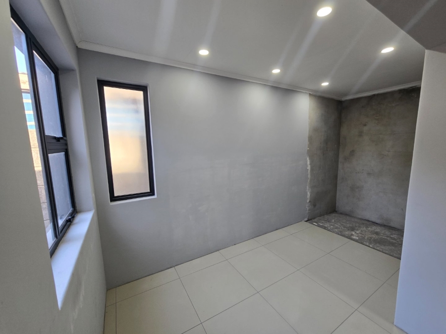 4 Bedroom Property for Sale in Wetton Western Cape